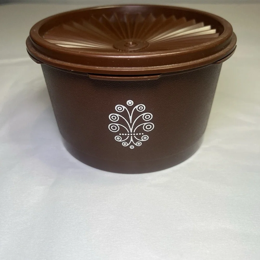 Vintage Tupperware Brown Servalier Canister With Lid  1298-13‎